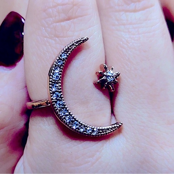 (1 GOLD LEFT!) 18k Gold over S925 Crescent Moon & Star Ring - Picture 8 of 15